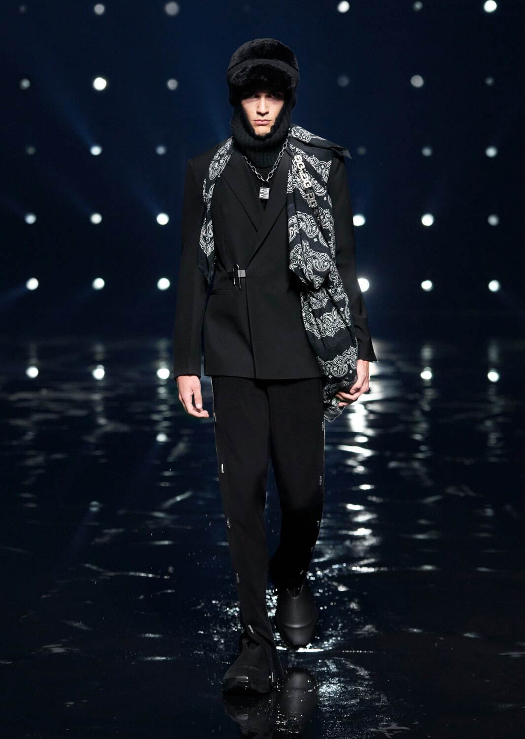 ジバンシィ(Givenchy) 2021-22年秋冬メンズコレクション  - 写真1