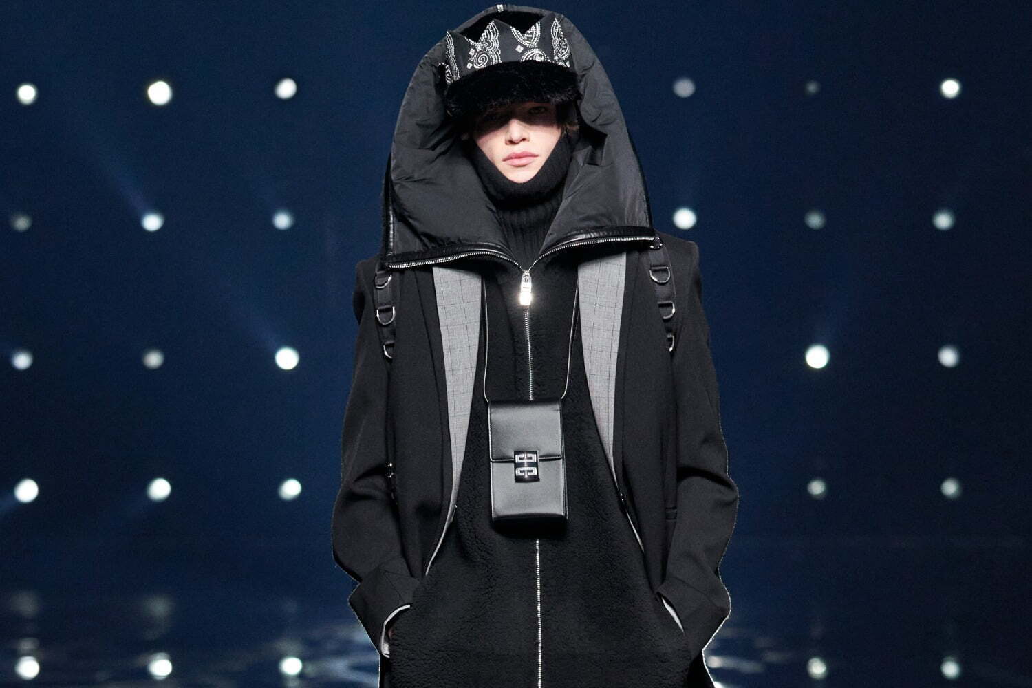 2021-22年秋冬パリコレクション｜ジバンシィ 2021年秋冬メンズコレクション - ラグジュアリーとリアリティの狭間で