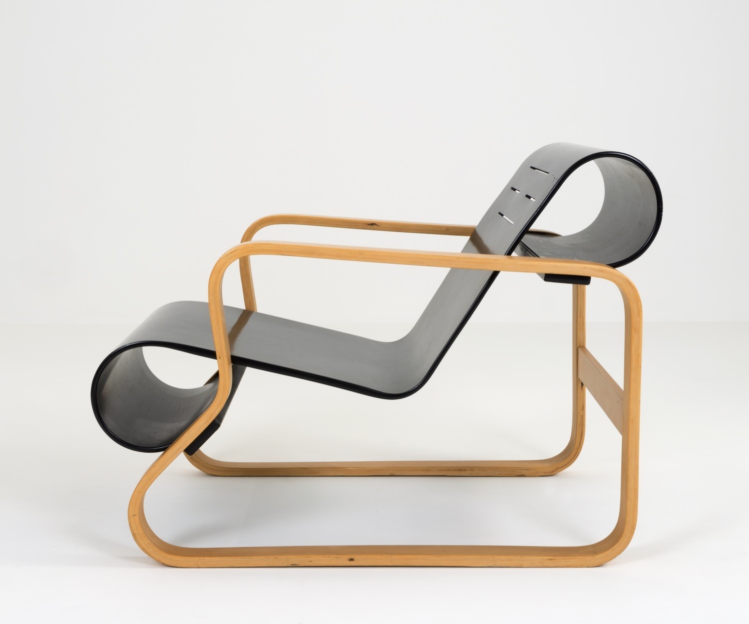 アルヴァ・アアルト 41 アームチェア パイミオ 1932年(design) Alvar Aalto Foundation Photo: Tiina Ekosaari