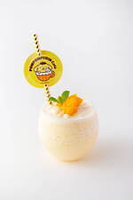 サンリオ「ポムポムプリンカフェ」新作スイーツ、“ヒョウ柄”モチーフのいちごケーキ＆プリンタルト｜写真2