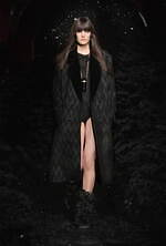 シャネル 2021/22年秋冬 プレタポルテ コレクション - “ランウェイは私のもの”｜写真4