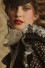 パコラバンヌ 2021年秋冬コレクション - “光”の饗宴──艶やかに、きらびやかに｜写真10