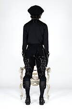 タカヒロミヤシタザソロイスト． 2021年秋冬コレクション、“終わり”から始まる新たな自由を求めて｜写真34