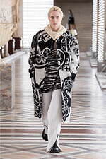 ルイ・ヴィトン 2021年秋冬ウィメンズコレクション - “黄金時代”のロマンを辿って、普遍性と神秘｜写真21