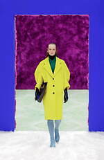 プラダ 2021-22年秋冬コレクション - 身体と服の探求再び、中間地点を求めて｜写真11