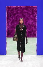 プラダ 2021-22年秋冬コレクション - 身体と服の探求再び、中間地点を求めて｜写真13