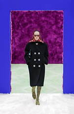 プラダ 2021-22年秋冬コレクション - 身体と服の探求再び、中間地点を求めて｜写真16