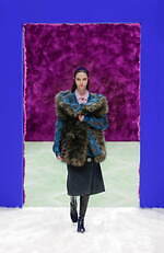 プラダ 2021-22年秋冬コレクション - 身体と服の探求再び、中間地点を求めて｜写真20