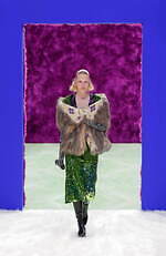 プラダ 2021-22年秋冬コレクション - 身体と服の探求再び、中間地点を求めて｜写真32