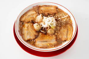 「全国ラーメングランプリ」新宿駅西口の特設広場で開催、日本各地のラーメン＆ビールを味わう｜写真6