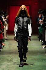 ジョン ローレンス サリバン  2021年秋冬コレクション - 身体を守る衣服、様々な“防”の追求｜写真1