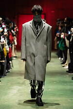 ジョン ローレンス サリバン  2021年秋冬コレクション - 身体を守る衣服、様々な“防”の追求｜写真19