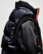 valentino ヴァレンティノ　レザーダウンジャケット　22-23aw valentino ヴァレンティノ レザーダウンジャケット 22-23aw