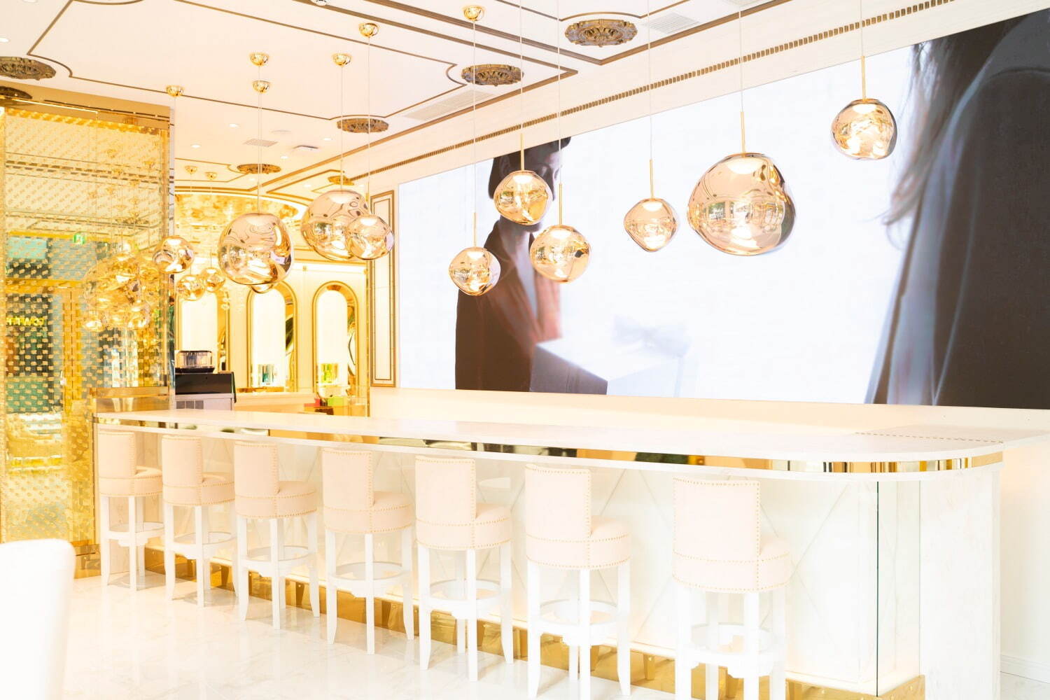 最高級シャンパン「エンジェル シャンパン」世界初旗艦店が銀座にオープン、カフェ併設｜写真2