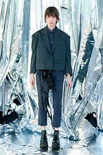 ミキオサカベ 2021-22年秋冬コレクション - 静的なプロダクトに咲く繊細な草花｜写真4