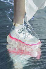 ミキオサカベ 2021-22年秋冬コレクション - 静的なプロダクトに咲く繊細な草花｜写真42