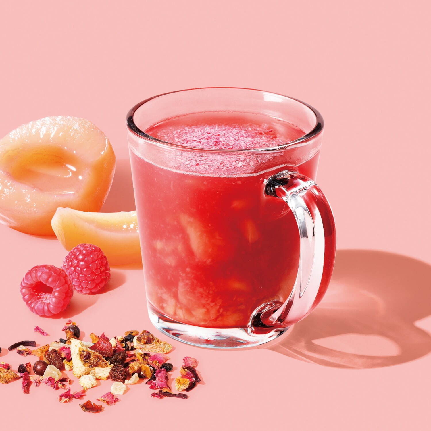 スターバックス(Starbucks Coffee) sakura ピーチ & ラズベリー ティー フラペチーノ｜写真3