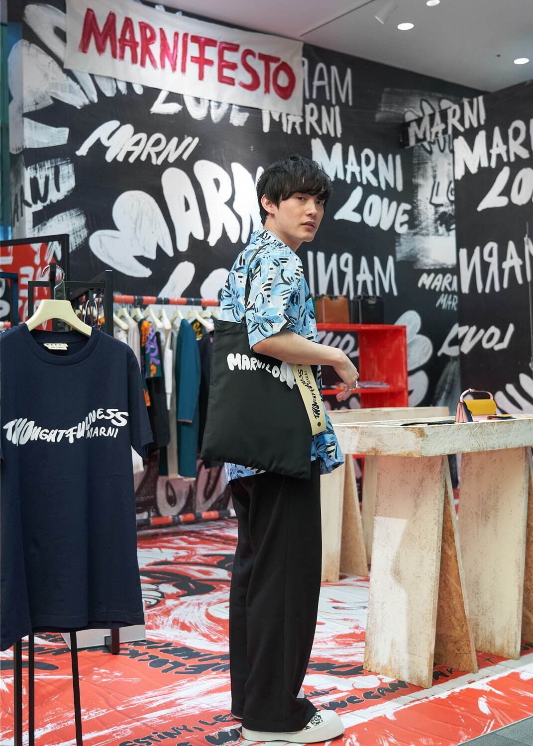 マルニ“愛のメッセージ”がアイコンの限定バッグ＆Tシャツ、ブランド初限定ストアが渋谷パルコに｜写真21