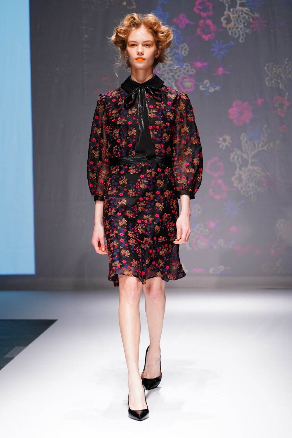 アデリー 2021-22年秋冬コレクション - 花咲き誇るドレスに“ヒトメボレ”｜写真7