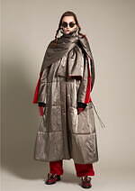 ヒロコ コシノ 2021年秋冬コレクション - オーソドックスを自由な心で組み立て直す｜写真1