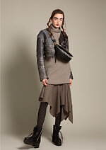 ヒロコ コシノ 2021年秋冬コレクション - オーソドックスを自由な心で組み立て直す｜写真24