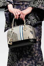 ジョウタロウ サイトウ 2021-22年秋冬コレクション - 宇宙の如く広いキモノの世界｜写真12