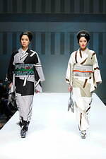 ジョウタロウ サイトウ 2021-22年秋冬コレクション - 宇宙の如く広いキモノの世界｜写真16