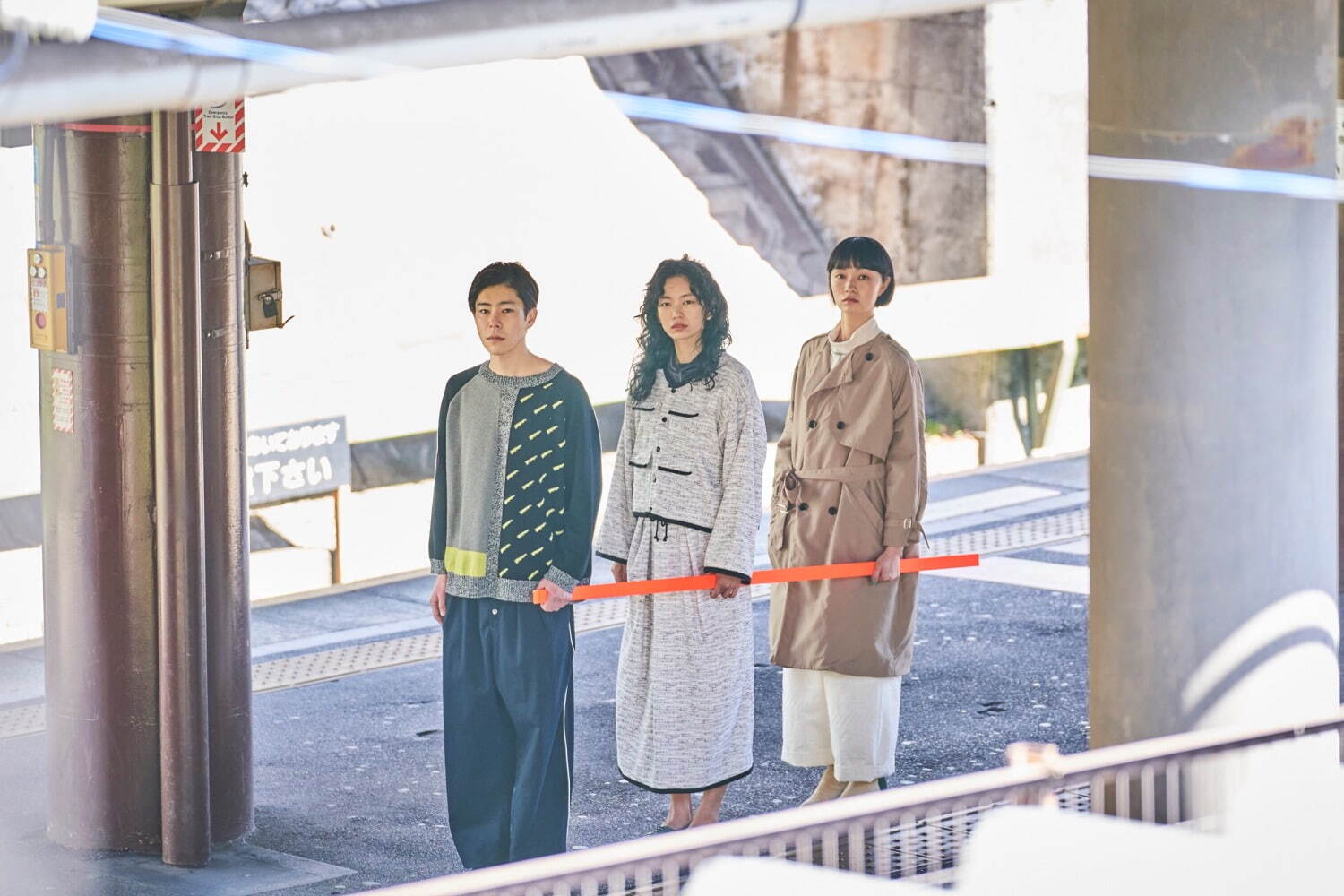 スニュウ 2021-22年秋冬｜ スタンド/ノーカラーコート