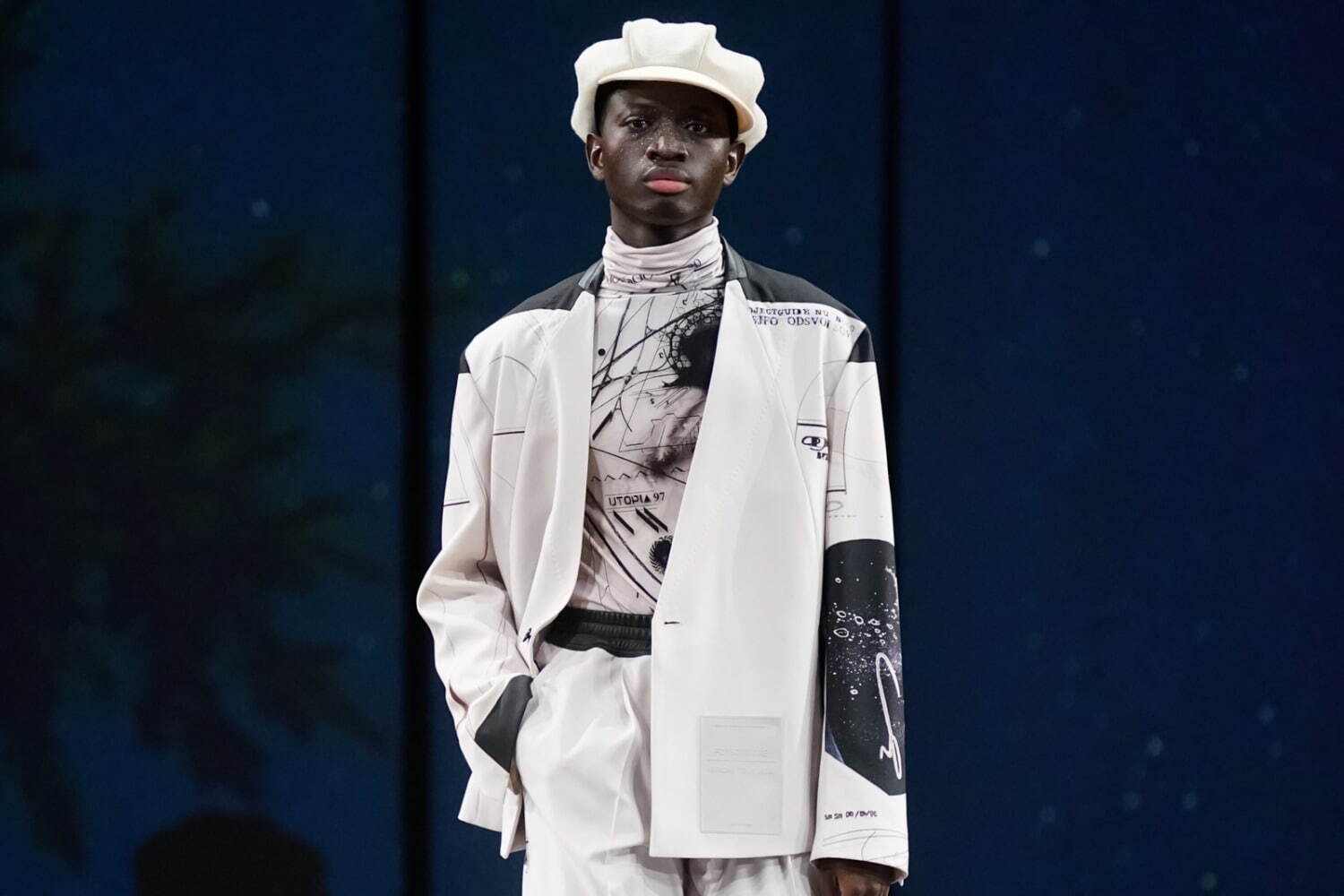 フォーサムワン 2021-22年秋冬 ウィメンズ&メンズ コレクション