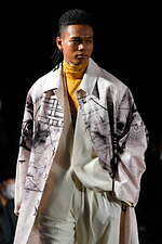 フォーサムワン 2021年秋冬コレクション - 柔らかく、穏やかに──ひとに寄り添う衣服｜写真4