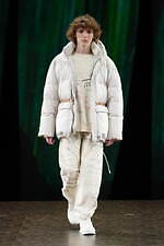 フォーサムワン 2021年秋冬コレクション - 柔らかく、穏やかに──ひとに寄り添う衣服｜写真5