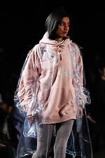 フォーサムワン 2021年秋冬コレクション - 柔らかく、穏やかに──ひとに寄り添う衣服｜写真30