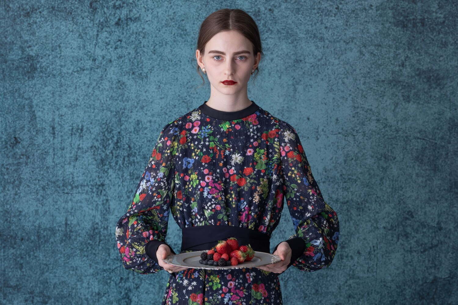 Aライン｜チョノ 2021年秋冬コレクション - 甘酸っぱい“ベリー”、みずみずしい彩りをのせて