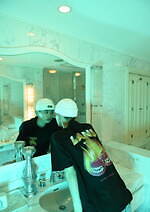 ランド バイ ミルクボーイ初レディースライン“チェリー柄”の新作、ボンボン付きピアスも｜写真44