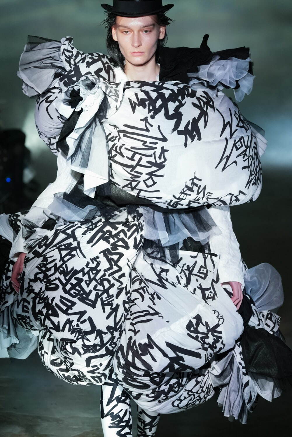 コム デ ギャルソン(COMME des GARÇONS) 2021-22年秋冬ウィメンズコレクション  - 写真24