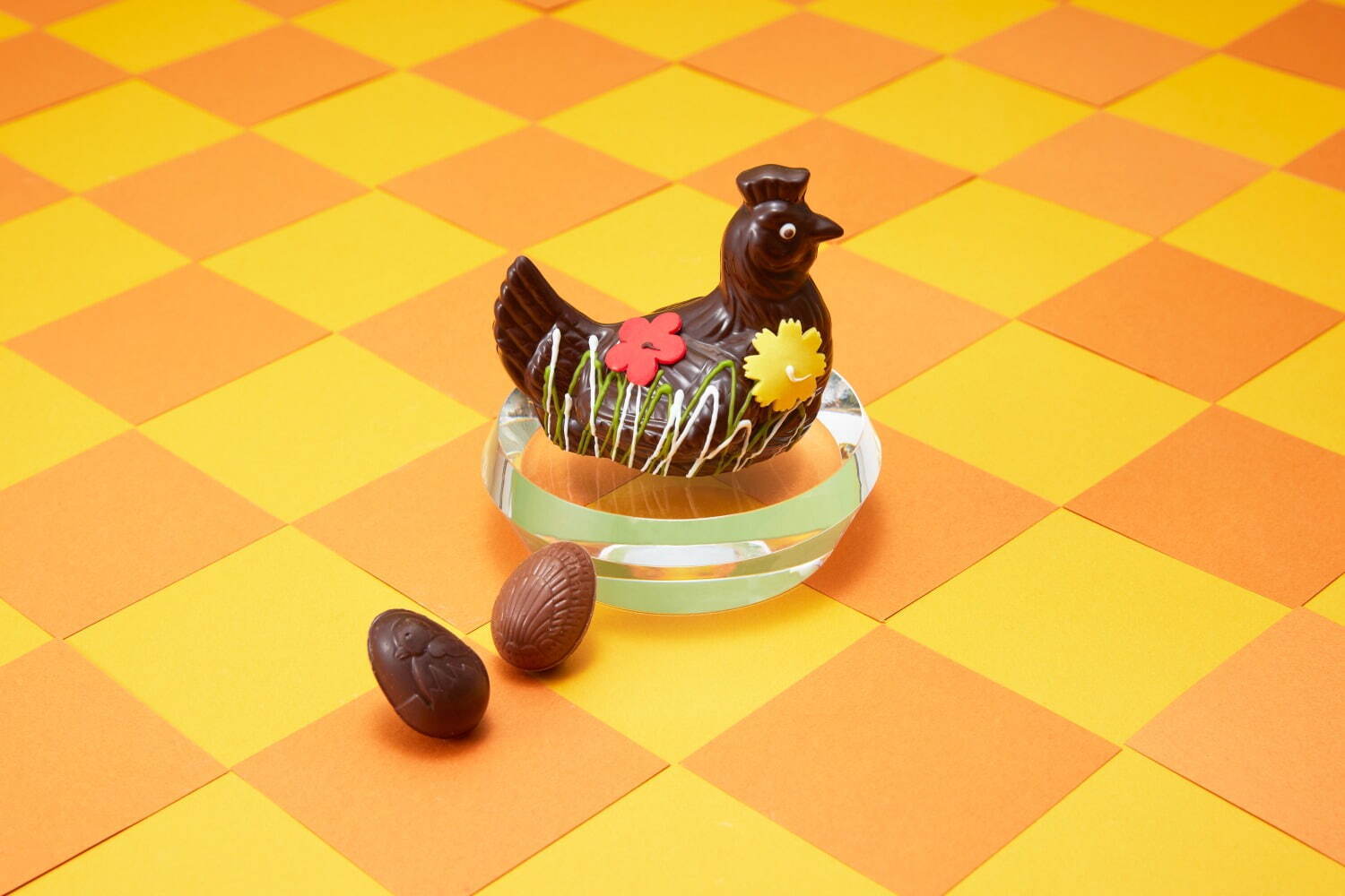 ジャン＝ポール・エヴァンのイースター、花を飾った卵型ショコラ＆いわし型ショコラ缶など｜写真11