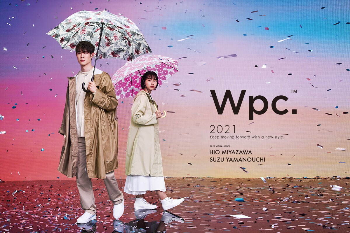 Wpc.“水彩画風”グラデーションフラワー雨傘やゆったりレインポンチョ、宮沢氷魚＆山之内すず着用｜写真11