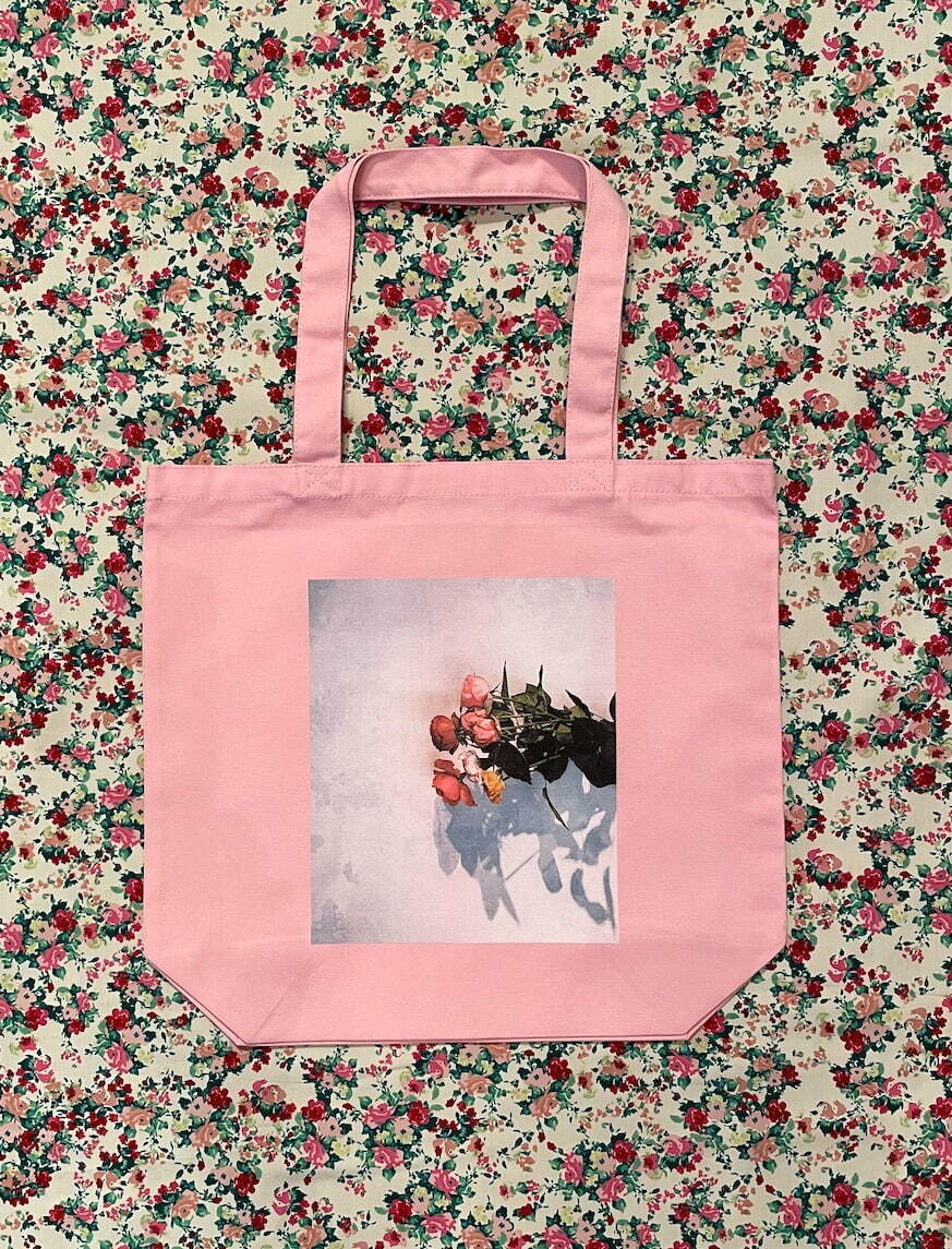 ルール ロジェットから‟フラワープリント”の限定ドレス&Tシャツ、渋谷 