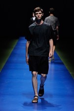 kolor(カラー) 2014年春夏メンズコレクション - エレガントへの追及が生む幸せの音色｜写真17