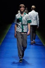 kolor(カラー) 2014年春夏メンズコレクション - エレガントへの追及が生む幸せの音色｜写真26