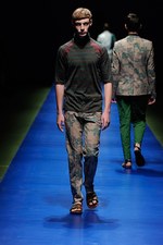 kolor(カラー) 2014年春夏メンズコレクション - エレガントへの追及が生む幸せの音色｜写真28