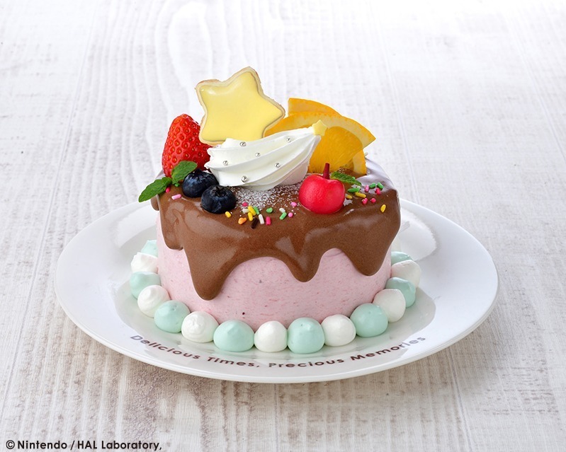 東京＆博多の「カービィカフェ」カービィの誕生日を祝う特別なカラフルケーキ｜写真1