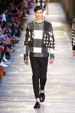 ニール バレット(Neil Barrett) 2014春夏コレクション - ブロックチェックを再構築｜写真2