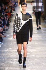 ニール バレット(Neil Barrett) 2014春夏コレクション - ブロックチェックを再構築｜写真5