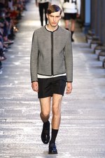 ニール バレット(Neil Barrett) 2014春夏コレクション - ブロックチェックを再構築｜写真23