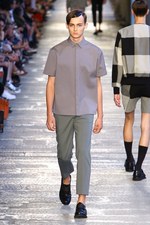 ニール バレット(Neil Barrett) 2014春夏コレクション - ブロックチェックを再構築｜写真30