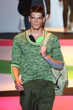 ヴェルサーチ 2014年春夏メンズコレクション - ミラノの“色気見本市”｜写真13