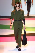 ヴェルサーチ 2014年春夏メンズコレクション - ミラノの“色気見本市”｜写真16