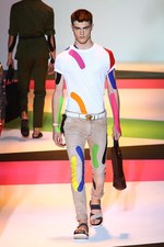 ヴェルサーチ 2014年春夏メンズコレクション - ミラノの“色気見本市”｜写真18