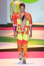 ヴェルサーチ 2014年春夏メンズコレクション - ミラノの“色気見本市”｜写真29